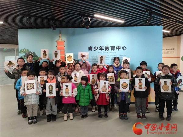 博物館里過臘八 武威這些孩子用五谷拼文物！