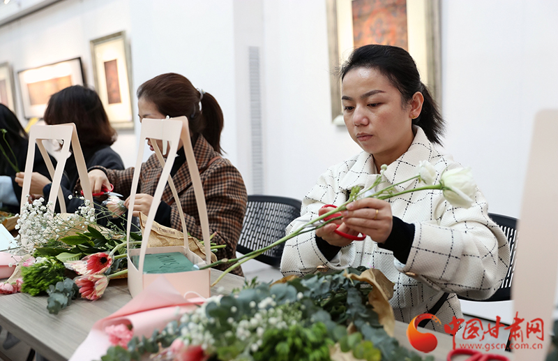 甘肅省人社廳開展慶祝國際勞動婦女節(jié) “人社巾幗獻(xiàn)智慧、助力創(chuàng)業(yè)穩(wěn)就業(yè)” 主題系列活動