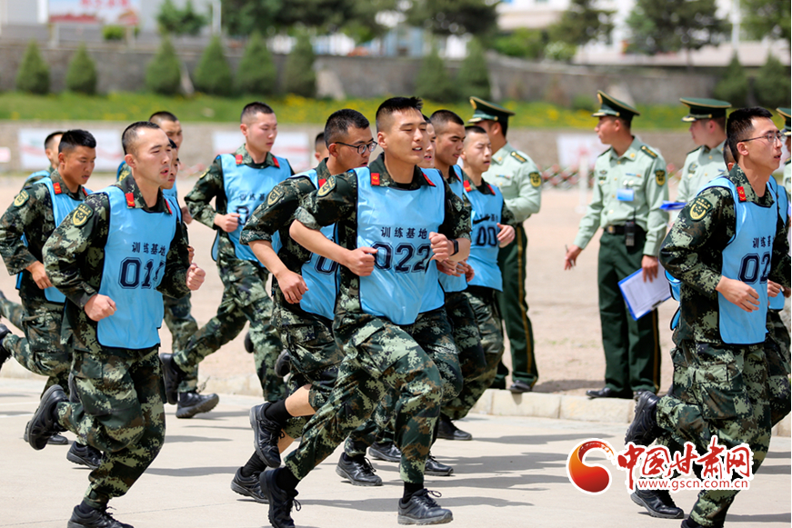 【隴拍客】甘肅武警：沖刺！向著心中的軍校夢(mèng)