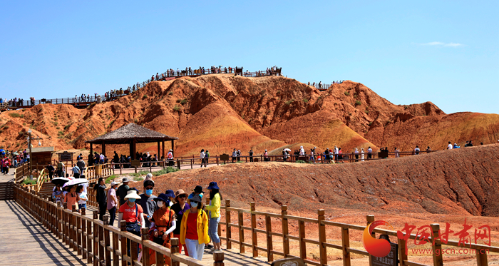 端午假期張掖共接待游客87.05萬人次，實現(xiàn)旅游收入4.64億元