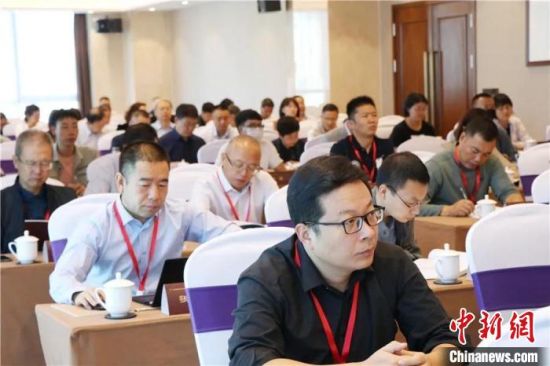 圖為“明清時期河西走廊社會變遷”學(xué)術(shù)研討會現(xiàn)場?！∥渫行侣剛髅郊瘓F供圖