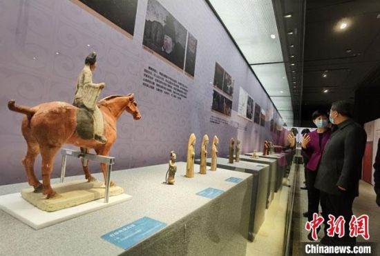 圖為展覽現(xiàn)場(chǎng)?！●T志軍 攝