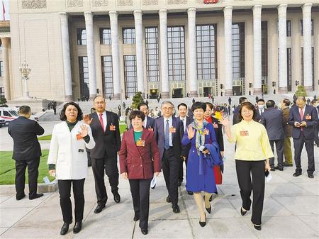 篤行不怠勤履職 再接再厲續(xù)華章——住甘全國政協委員出席全國政協十三屆五次會議閉幕會側記
