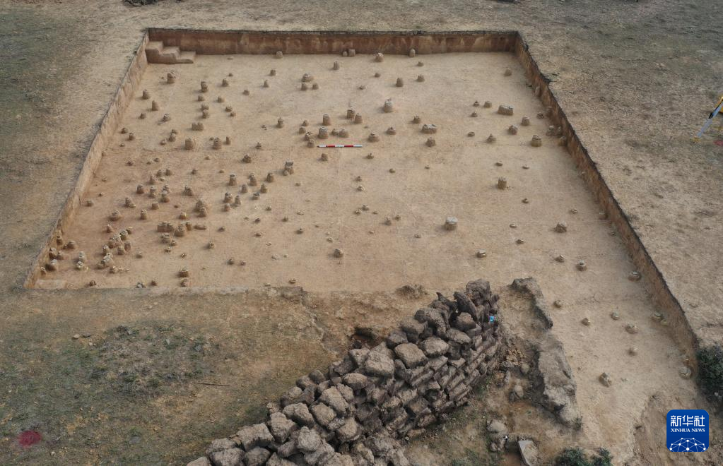 四川稻城縣皮洛舊石器時代遺址探方發(fā)掘情況（資料圖）。