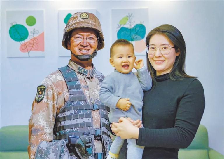 蘭州市退役軍人事務(wù)局舉行清明代祭掃儀式 陳紅軍烈士父親給兒子寫來寄語 “你是祖國的好兒女，也是我們的驕傲”