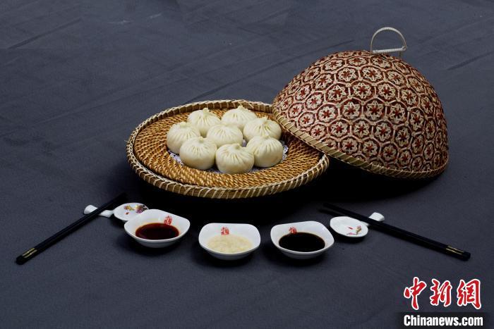 圖為甘肅臨夏回族自治州美味——河州包子。(資料圖) 臨夏州委宣傳部供圖