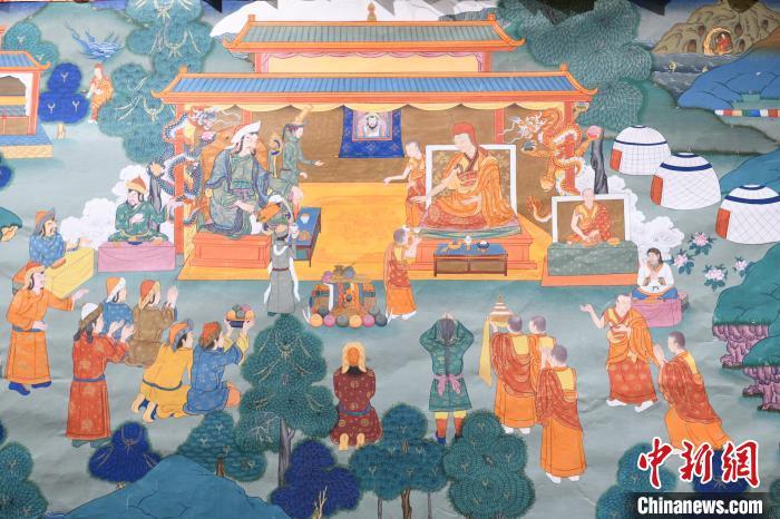 8月20日，在蘭州市博物館展出的大型歷史題材卷軸唐卡“涼州會盟”?！〈魑牟?攝