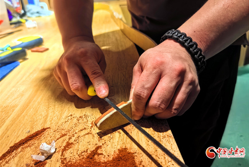 謝建戈：一把弓的千年回響——從拆竹簍到傳非遺